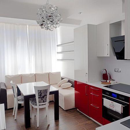 Top Center Luxury Apartment Gabrovo Buitenkant foto